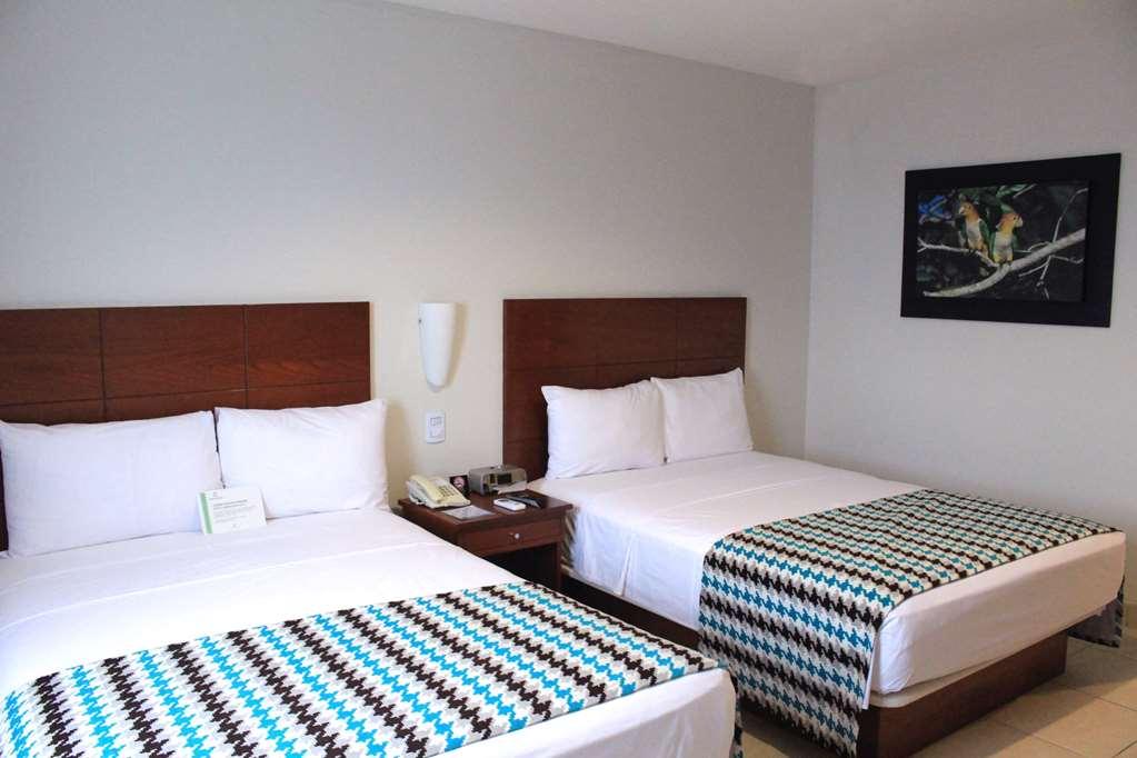 Wyndham Costa Del Sol Pucallpa Phòng bức ảnh A room at the hotel